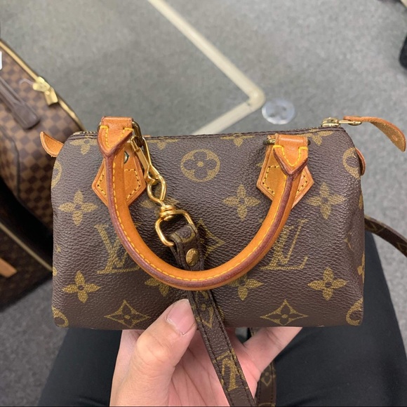 Louis Vuitton Handbags - 💸 900 💸 LV MINI SPEEDY HL